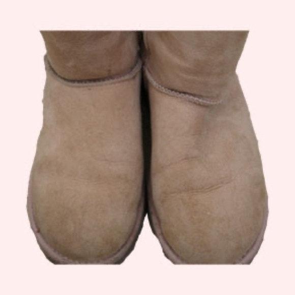 Women’s Uggs Classic Short II - Picture 5 of 8